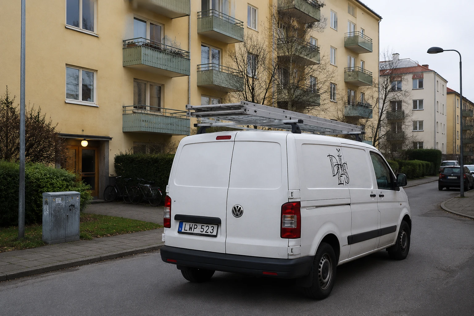 Din Elektriker i Stockholm ute på jobb i Fredhäll